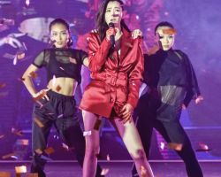 EP Album Launch Day Performance | Wearing Brian Khoo | Hair by Mei Choi | Makeup by Kevin Lee